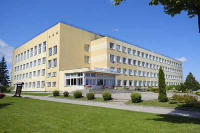 Dagdas vidusskolas fasāde