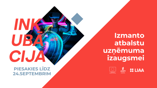 Sieviete sēž uz dīvāna virtuālās realitātes brillēs. Programmas vizuālis