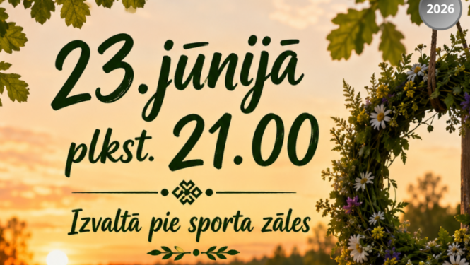Saulriets pļavā ar ziedu vainagu, laternu un vasaras ziediem. Pasākuma afiša.