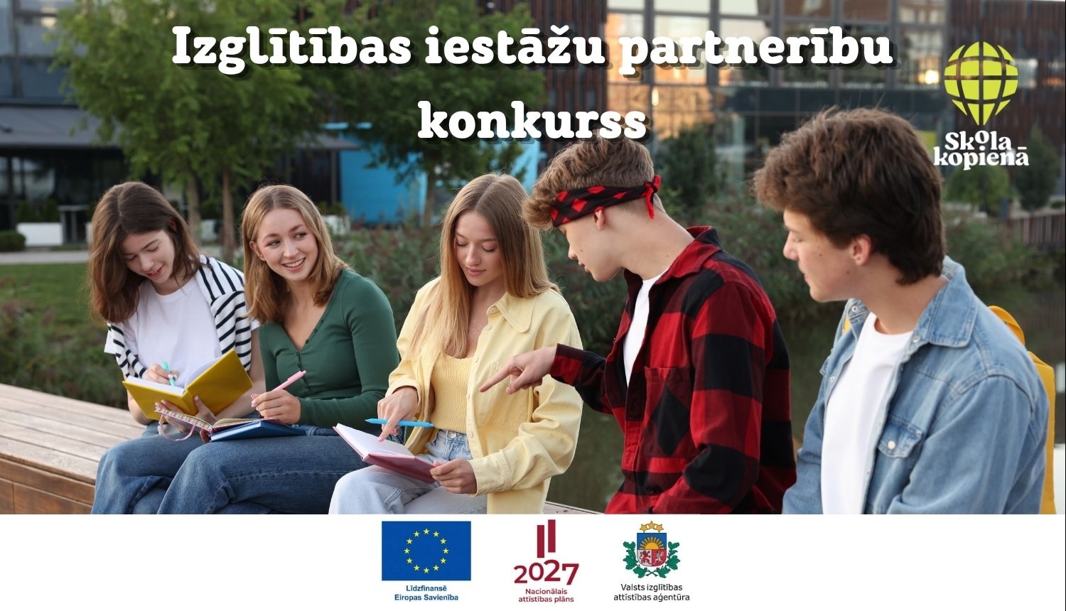 Jaunieši ārā sarunājas un raksta piezīmes, sēžot uz soliņa. Konkursa vizuālis.