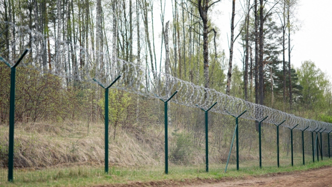 Žogs uz Latvijas austrumu robežas