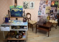 Ekspozīcija “Gleznotāja Valentīna Zlidņa darbnīca” - gleznošanas galds, gleznošanas piederumi, afišas, skices 