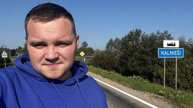 Aivars pie zīmes "Kalnieši"