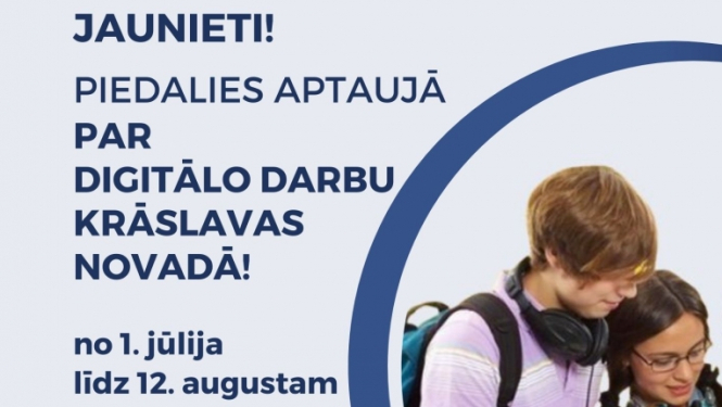 Divi jaunieši lieto klēpjdatoru. Aptaujas vizuālis