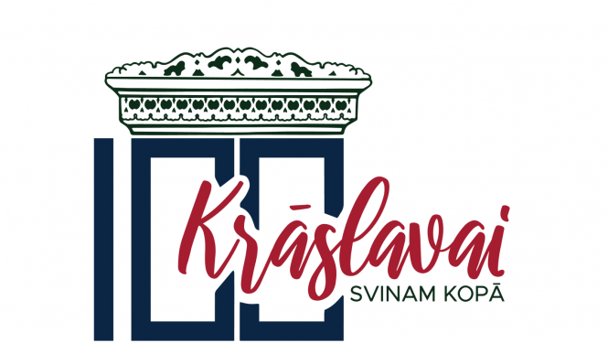 Logo "Krāslavai 100" ar uzrakstu "SVINAM KOPĀ"