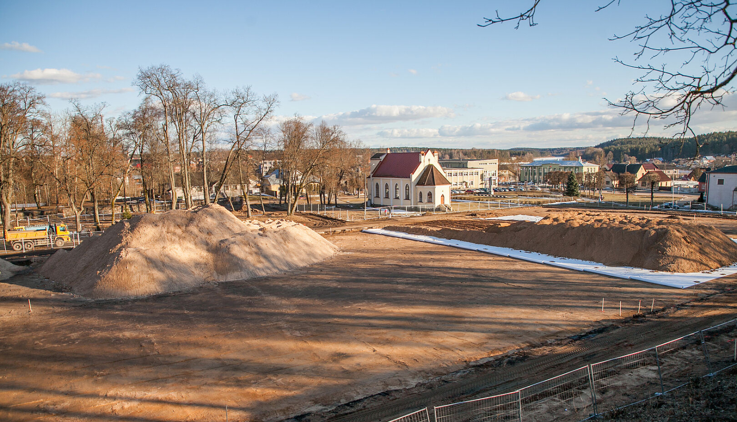 Krāslavas pils parka stadiona būvniecības sākums