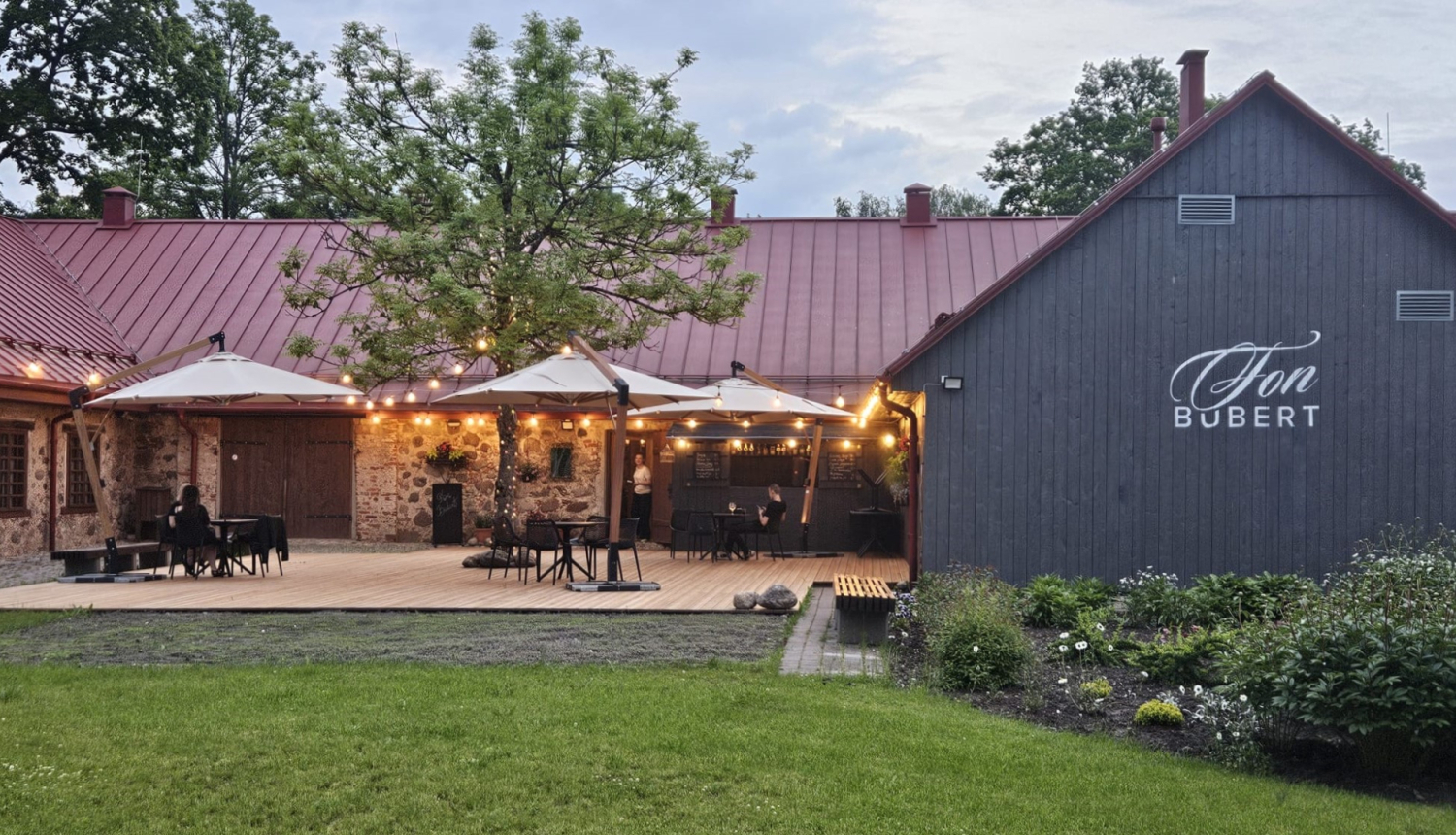 Restorāna "Fon Bubert" terase