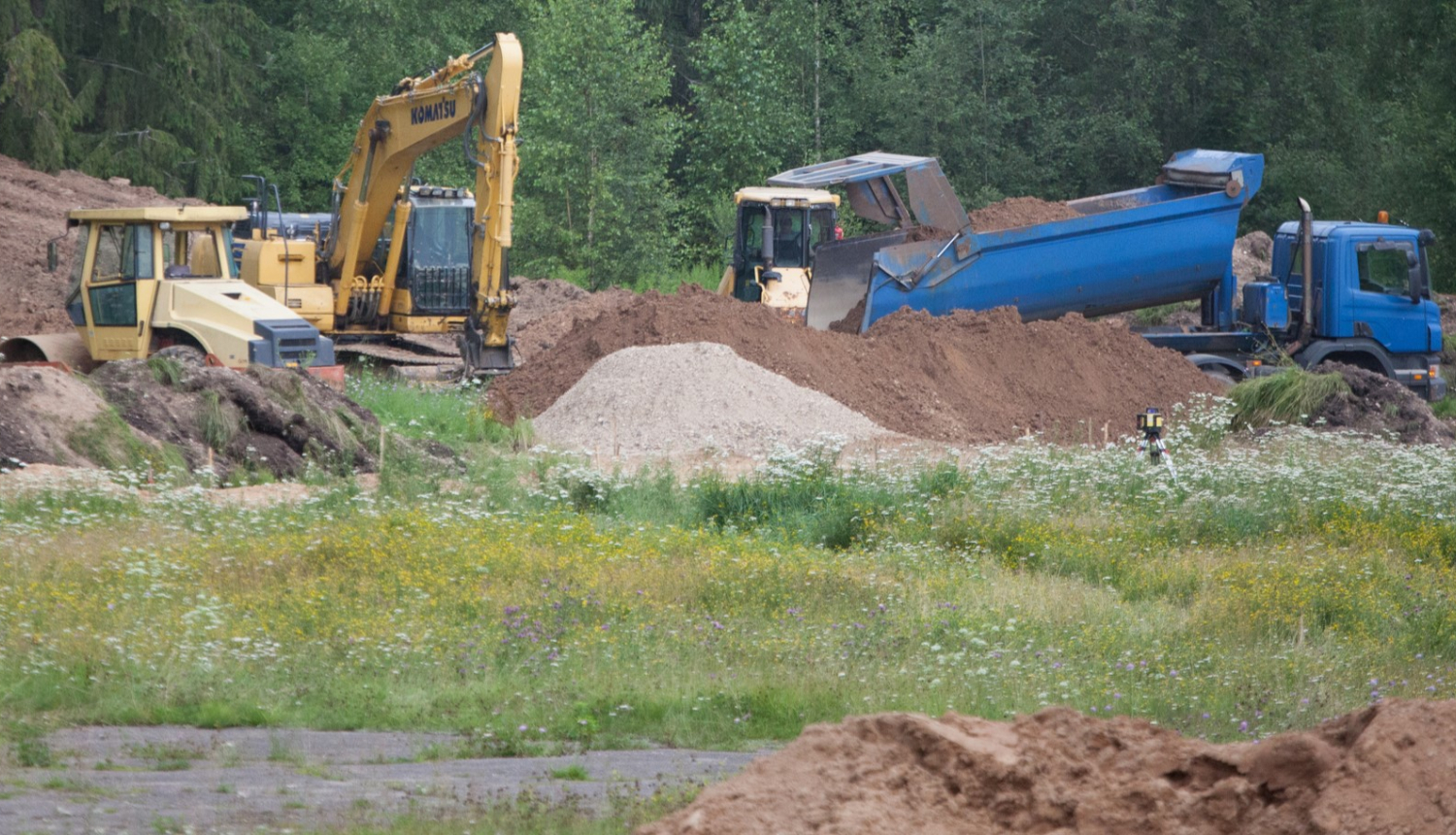 Smagā tehnika strādā Pils ielā, Krāslavā